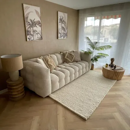 New Cosy Flat Tropez 쎙뜨호뻬